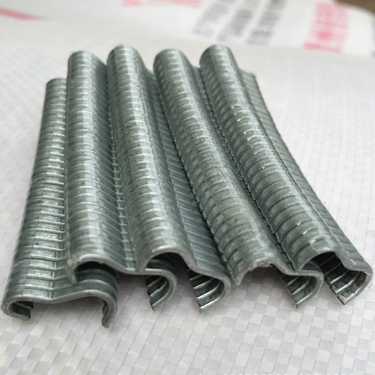 Tang Hog Ring dengan 600pcs Klip Keluli Tahan Karat